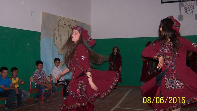 ქართული ცეკვა "მთიულური." 
Georgian dance "Mtiuluri."